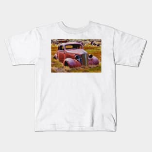 Old rusty car Bodie Ghost Town Kids T-Shirt